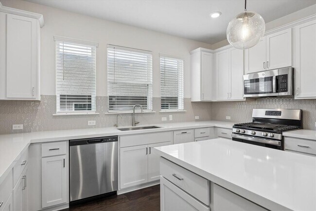 Building Photo - 6407 Rounded Pebble Ln