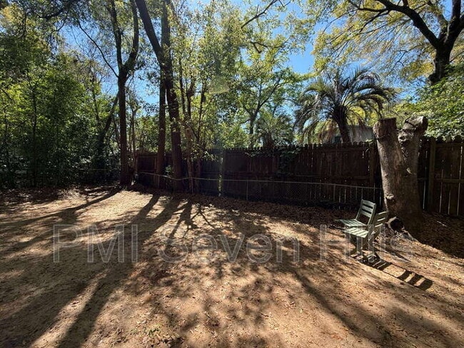 Building Photo - 1510 Milton St