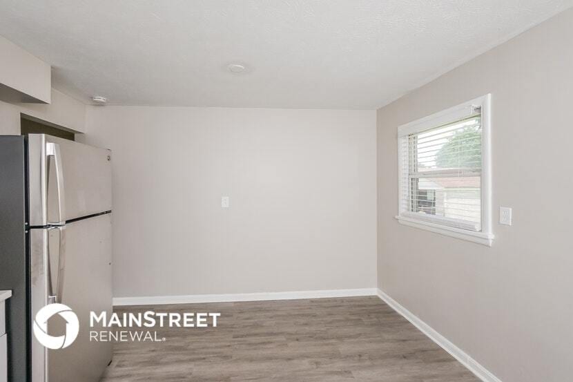 Building Photo - 7809 Axtell Ave