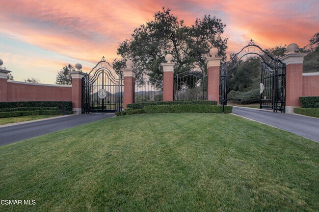 Building Photo - 2485 Waldemar St