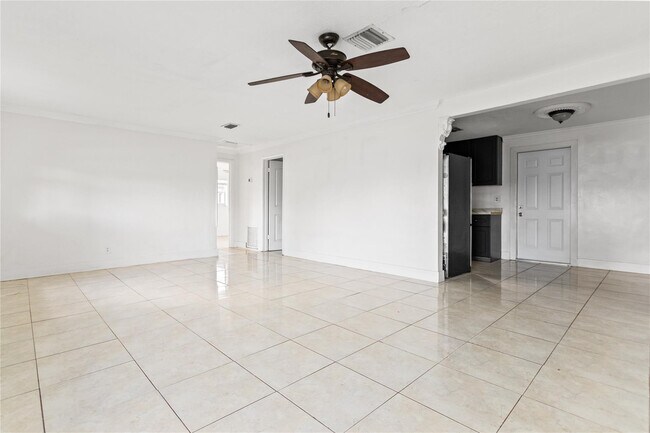 Building Photo - 4184 SW 49th Ct