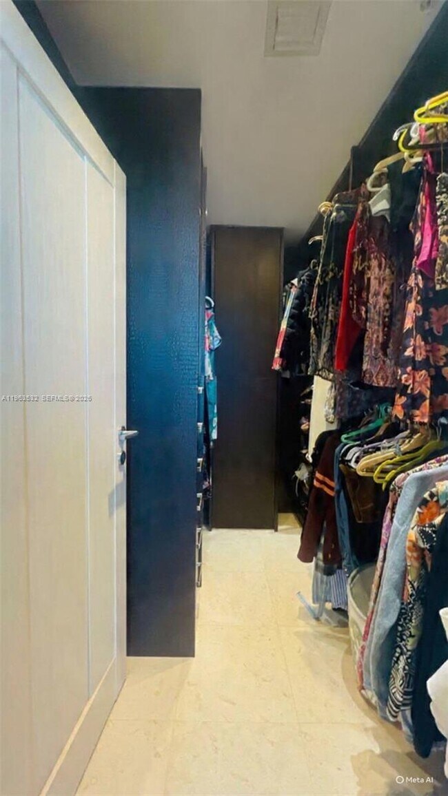 Building Photo - 1945 S Ocean Dr