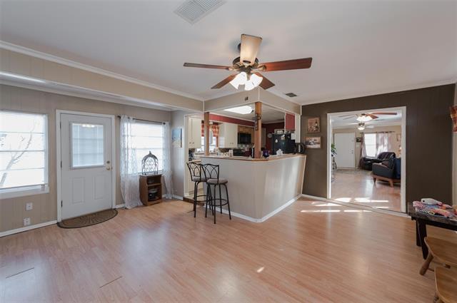 Building Photo - 221 W Burton St