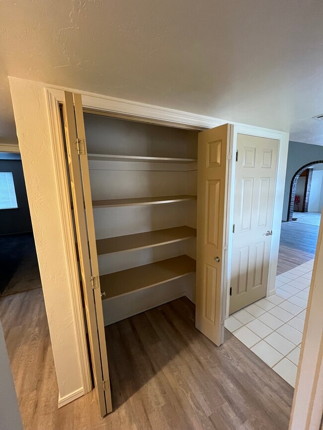 Building Photo - 1404 Bois D Arc Dr