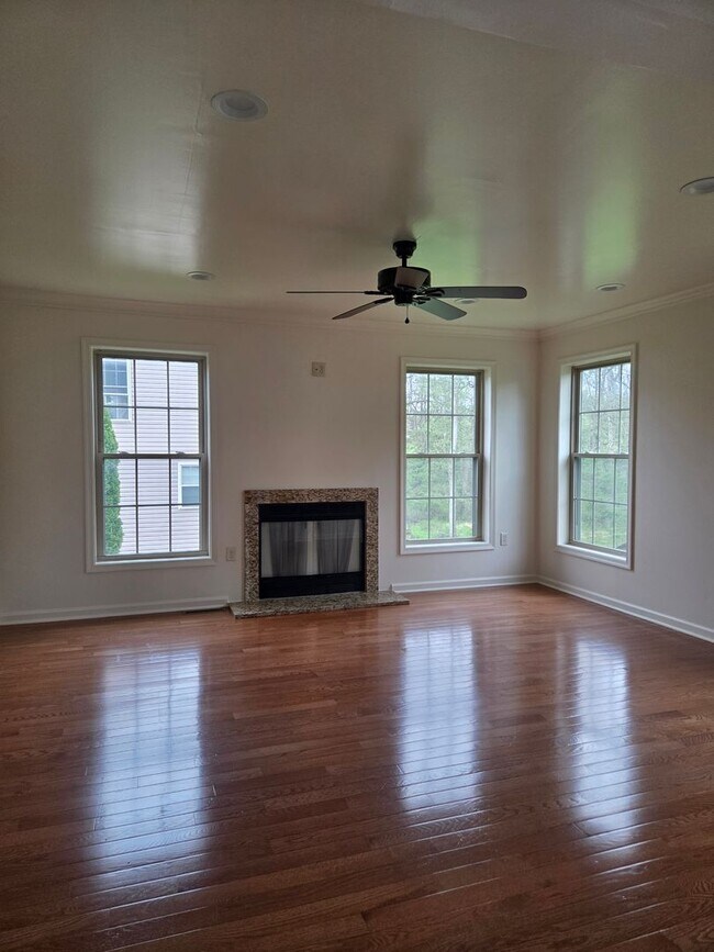 Building Photo - 110 Smith Rd