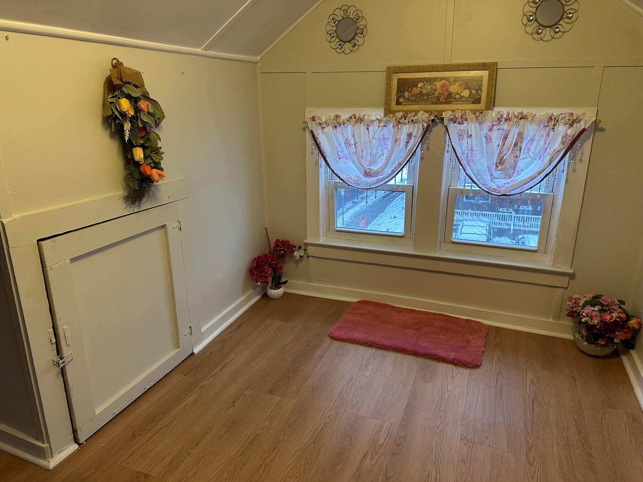 Building Photo - 269 N 1st Ave