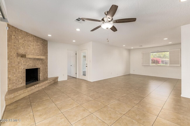 Building Photo - 6742 N 19th St