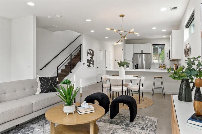 Building Photo - 3111 Aldwyche Dr