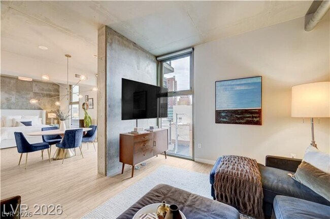 Building Photo - 353 E Bonneville Ave