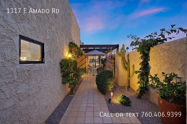 Building Photo - 1317 E Amado Rd