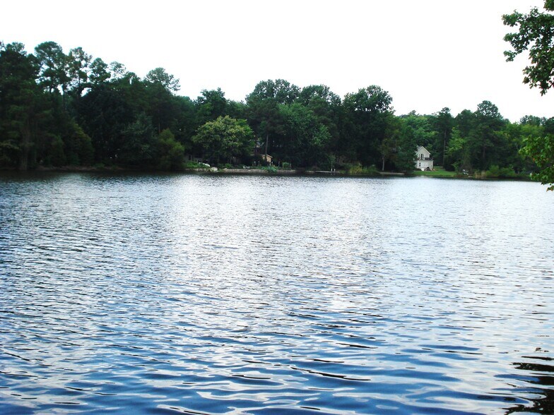 The beautiful lake - 5316 Newhall Rd