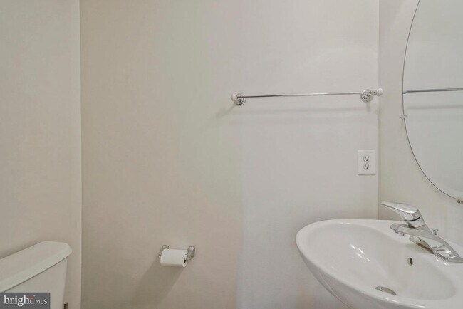 Building Photo - 6340 Walking Ln