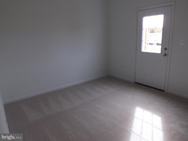 Building Photo - 26 Kirby Ct