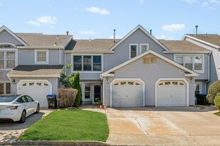 Building Photo - 118 Magee Ct