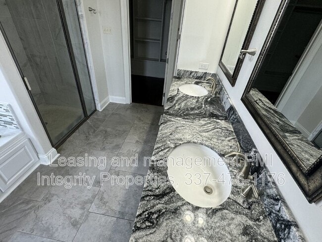 Building Photo - 216 Golden Cypress Dr