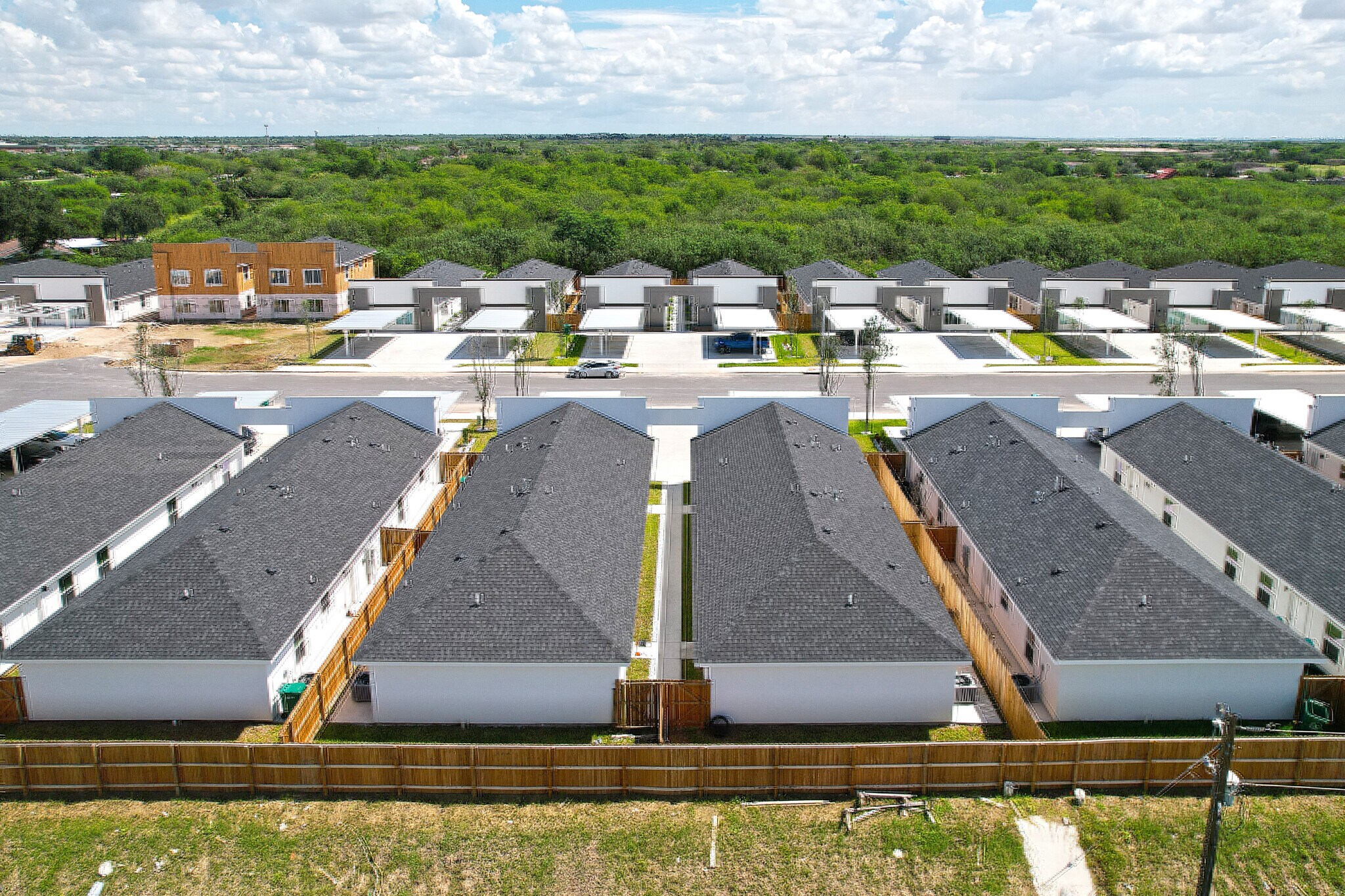 Building Photo - 3506 S Dominique Dr