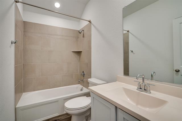 Building Photo - 3716 Peachbush Ln