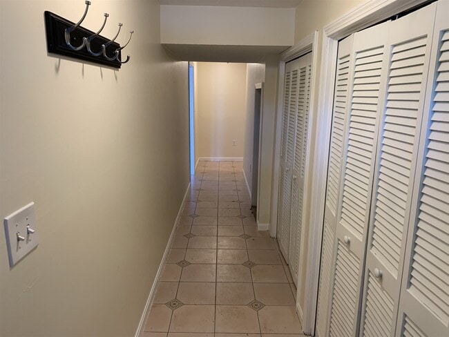 Building Photo - 114 Cannongate III Rd