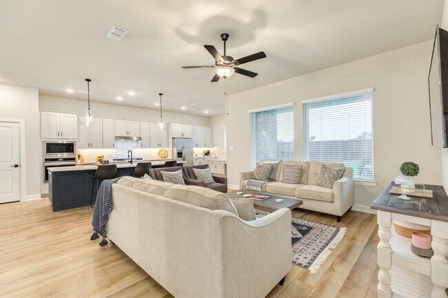 Building Photo - 9806 Starry Night Ln