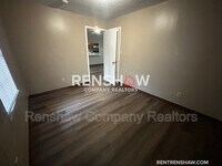 Building Photo - 118 Rosewood Cir