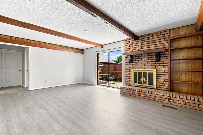 Building Photo - 501 W Albuquerque St