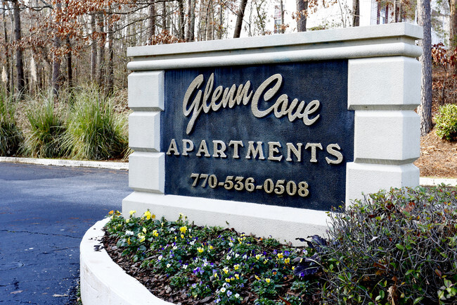 Primary Photo - Glenn Cove Apartments