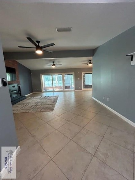 Building Photo - 1001 Tesoro Ave