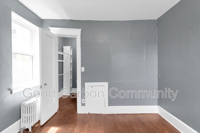 Building Photo - 7 E Depew Ave