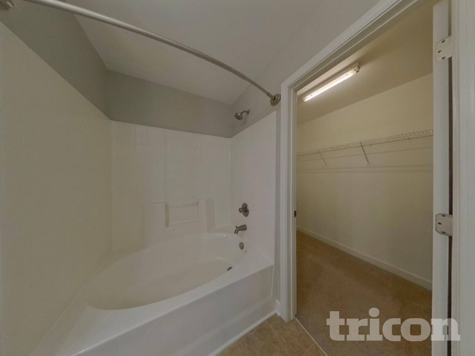 Building Photo - 825 Old Forester Ln