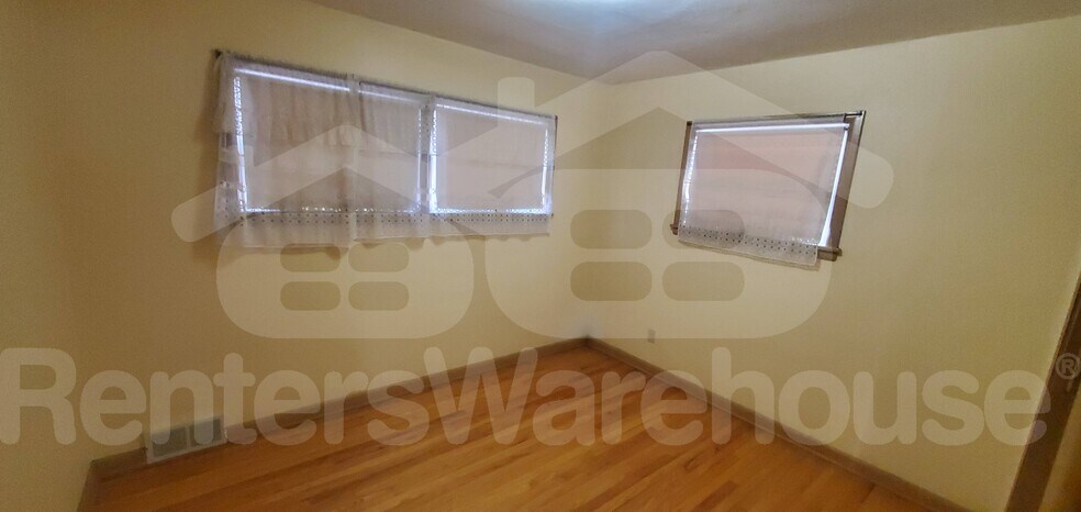 Building Photo - 3353 S 63rd St