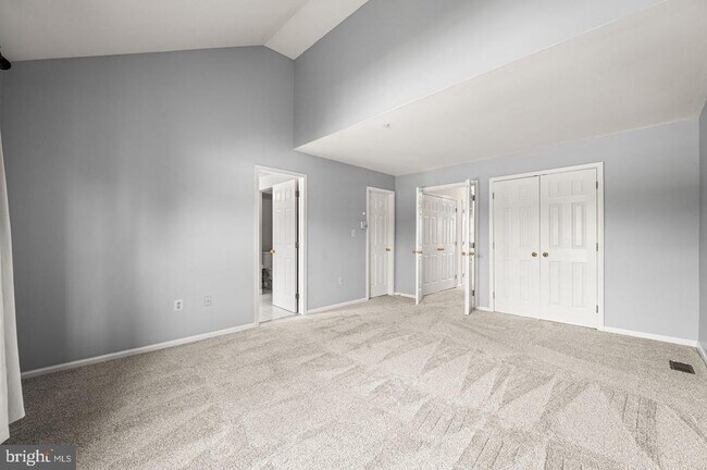 Building Photo - 713 Whitetail Cir