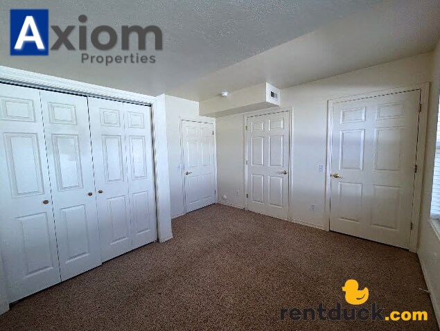 Building Photo - 465 Taft Ave