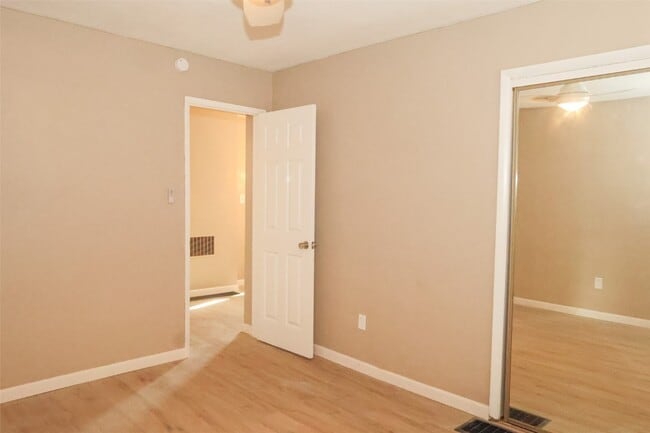 Building Photo - 3723 Wisconsin Ave