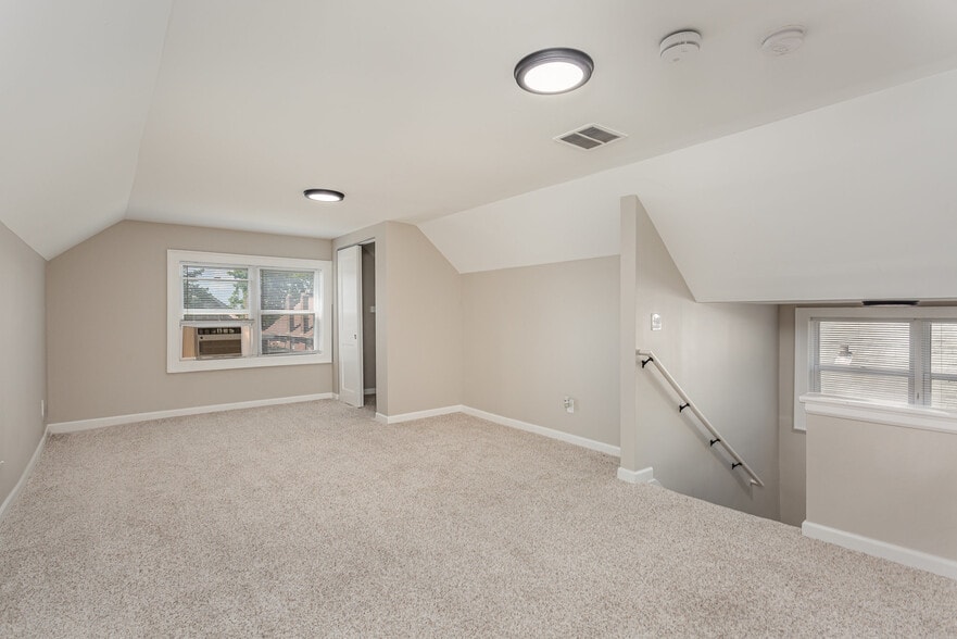 Building Photo - 338 Chittenden Ave