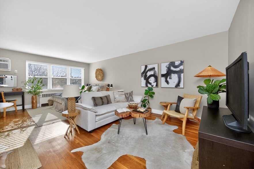 Studio Plus Living Room - The Flats at Wasson Way