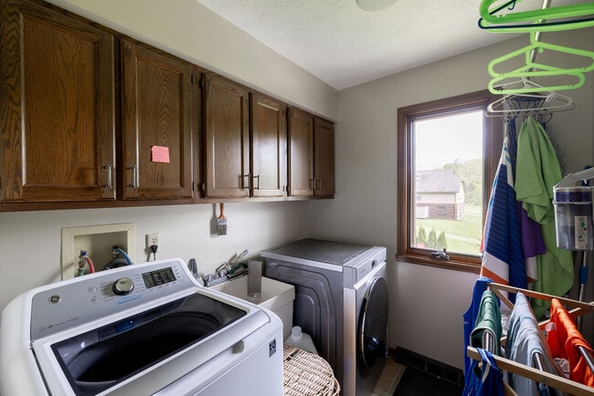 Building Photo - 12578 Royce Ct