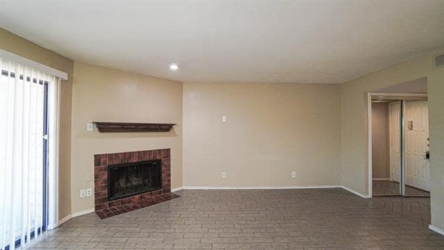 Building Photo - 2505 Wedglea Dr