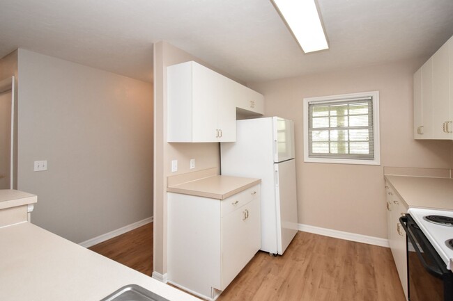 Building Photo - 2BR/2BA Upstairs Condo in Haile Village Ce...