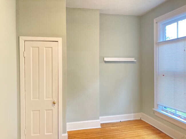 First bedroom - 623 Oak St