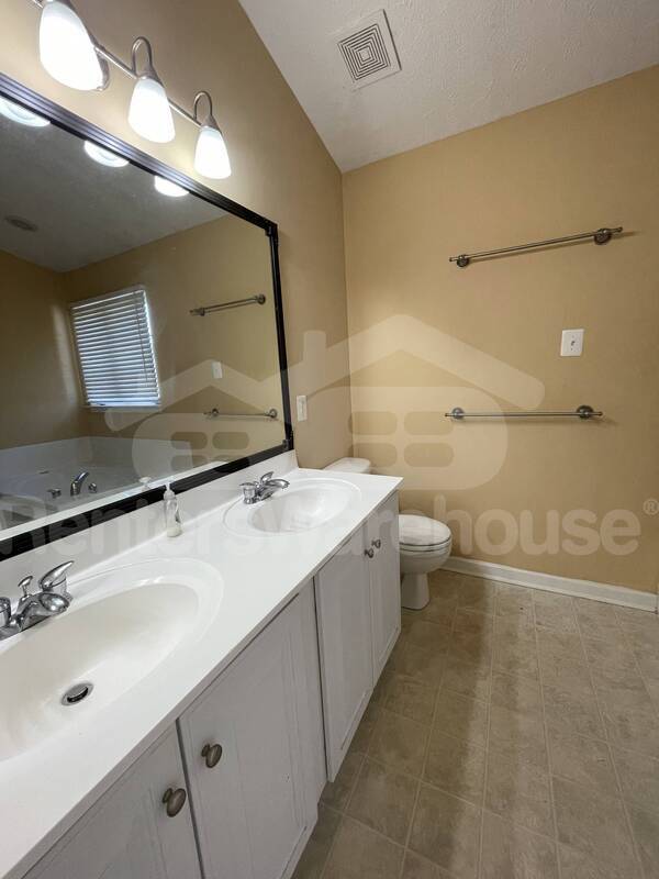 Building Photo - 239 Powdersby Rd