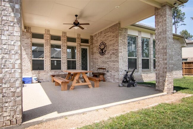 Building Photo - 28205 Bennett Pass Dr