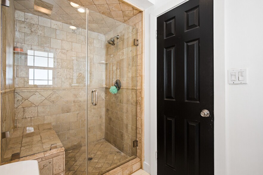 Building Photo - 4007 Sumac Dr