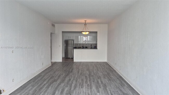 Building Photo - 19390 Collins Ave