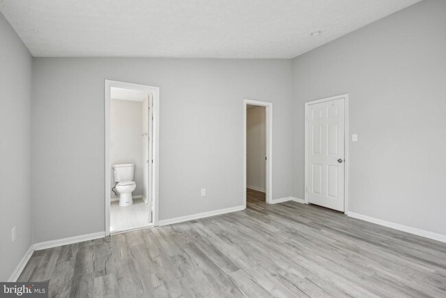 Building Photo - 7726 Mandan Rd
