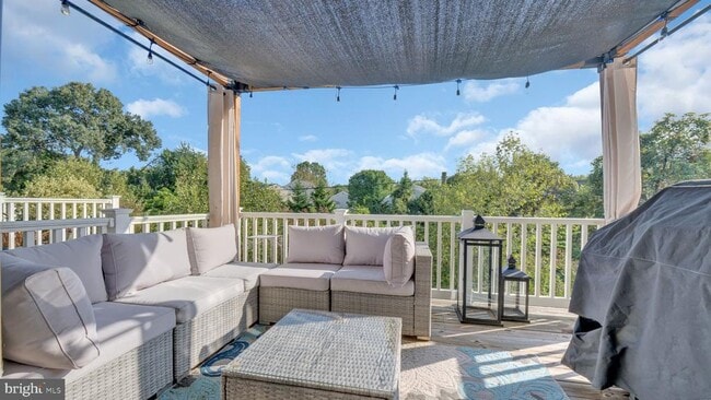 Building Photo - 7748 Venice Ln