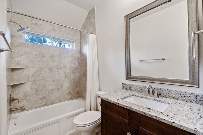 Building Photo - 19 Silver Rock Dr