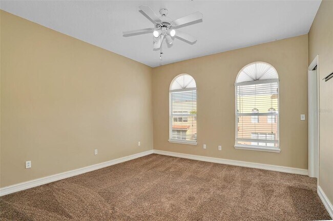 Building Photo - 7100 Sunset Way