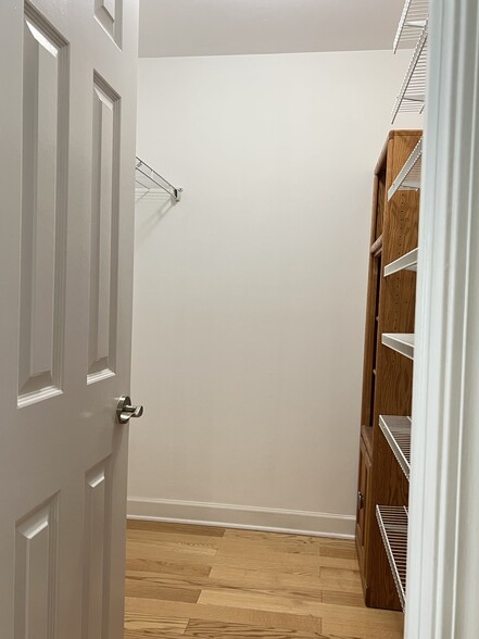 Building Photo - 247 Coventry Cir