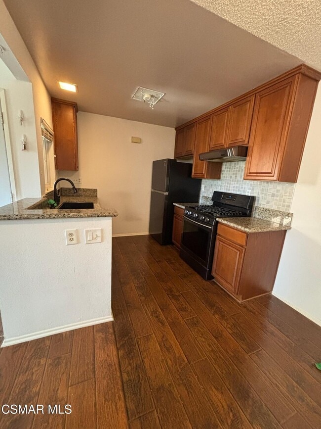 Building Photo - 4553 Alamo St