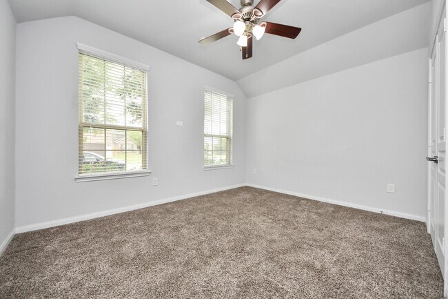 Building Photo - 24615 Ballad Dr